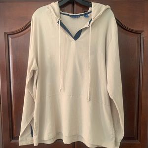 Very lightweight hoodie/shirt 😍🤩